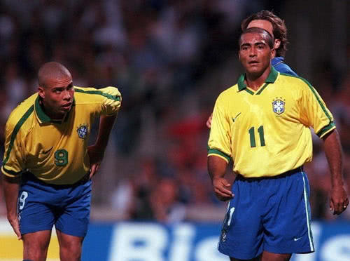 中路博弈 中路博弈